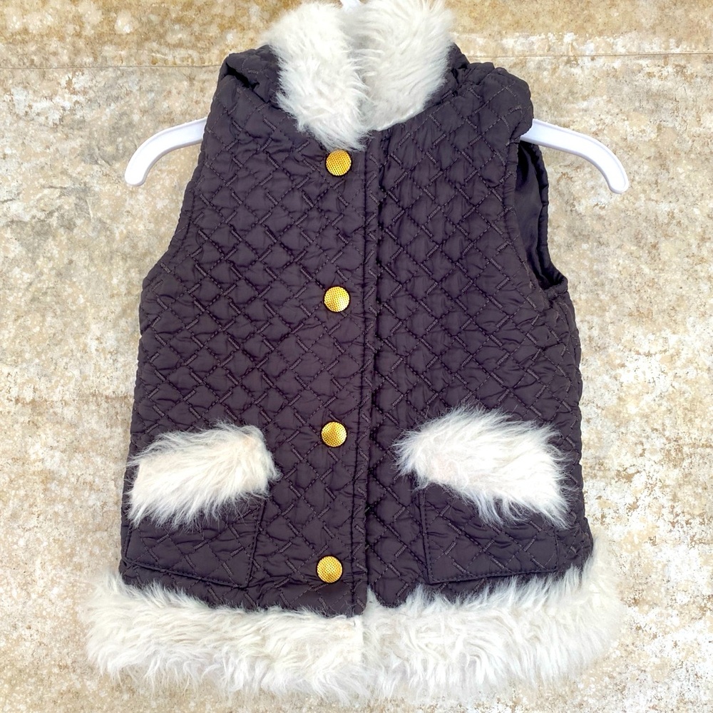 🪩Maggie & Zoe Stylish Gray Vest with fake fur size 24 months